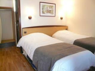 Hotel Campanile Centre Est 3*